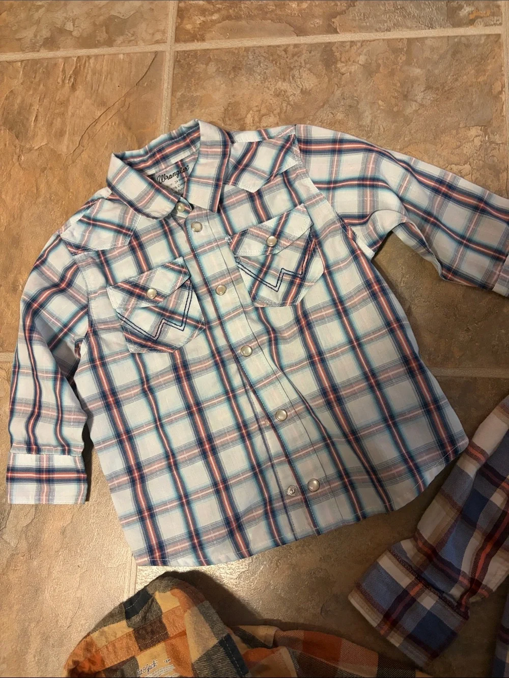 Toddler Plaid Button-Front Shirt 18m- 18-3 LOT